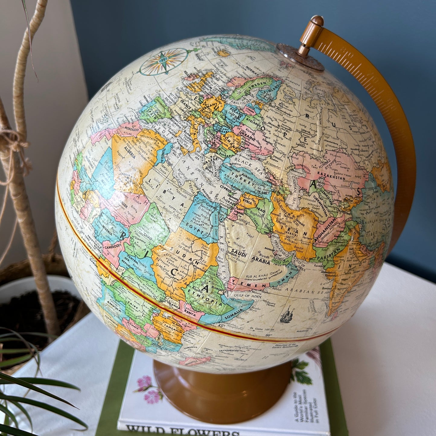 Vintage Neutral Toned Globe | Globemasters