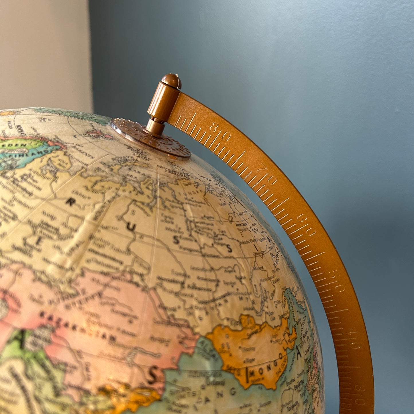 Vintage Neutral Toned Globe | Globemasters