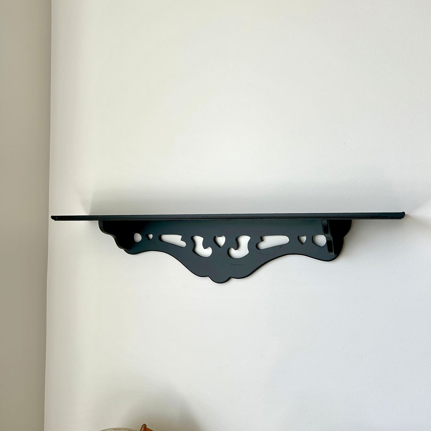 Black Wooden Heart Ornate | Picture Ledge Shelf